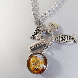 Jesus Snap Necklace
